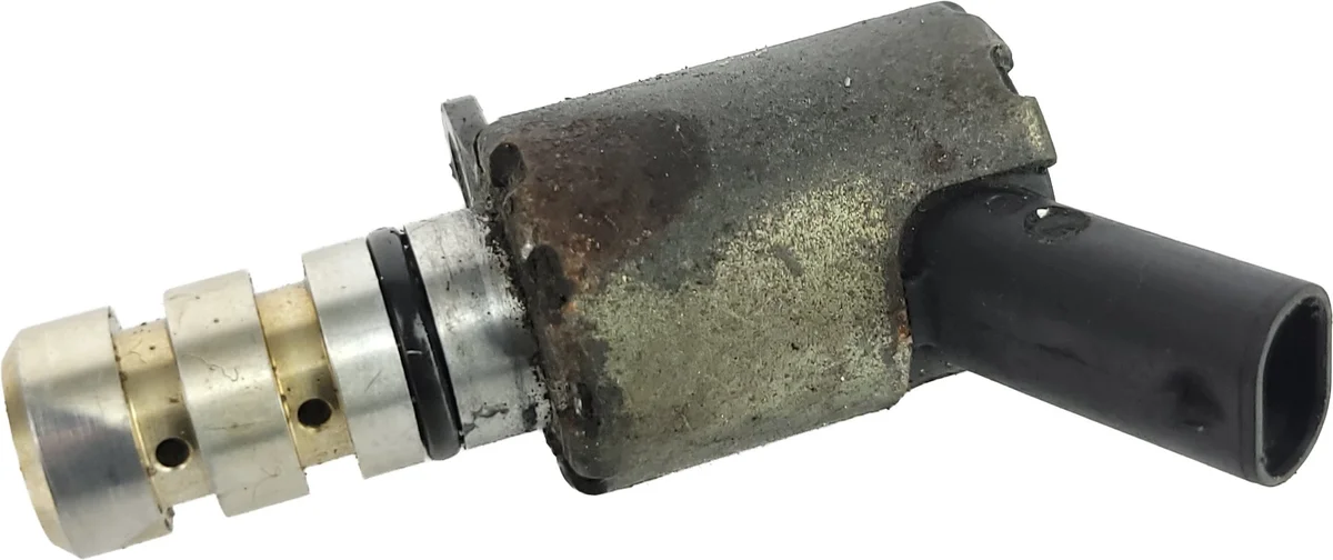 Vanne de régulation Audi 06E115243E