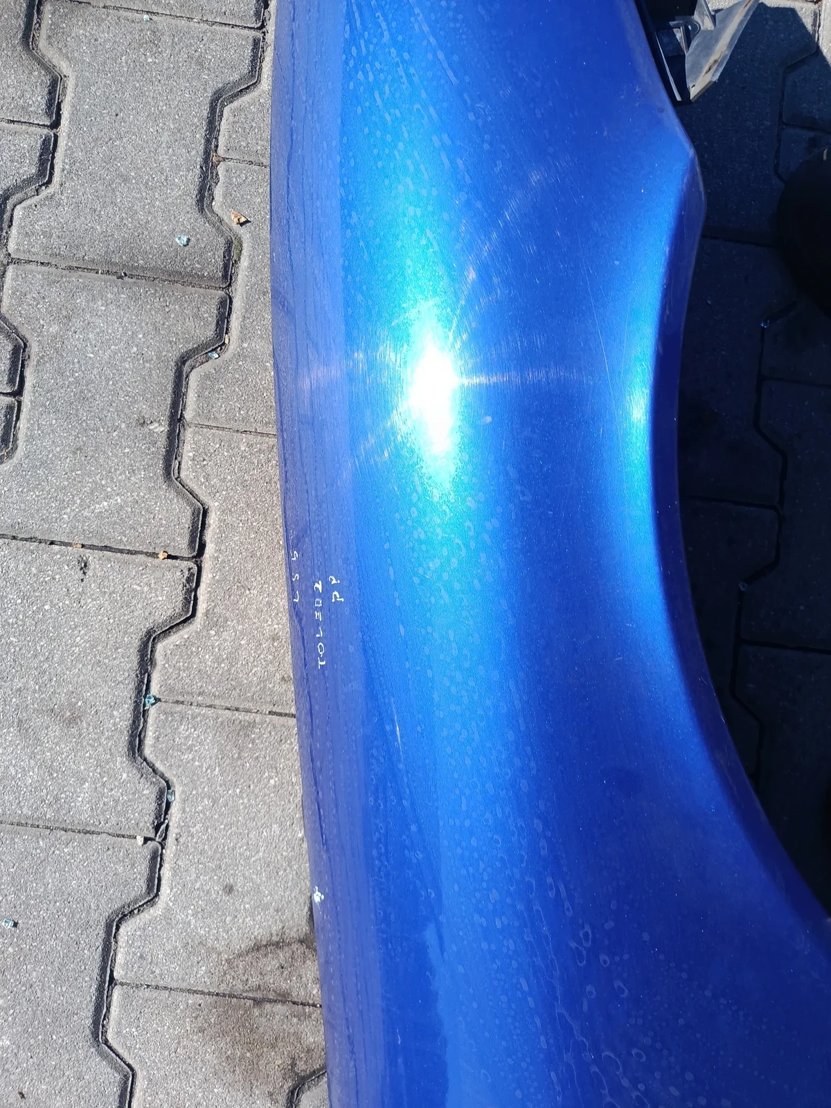 Aile Avant Droite Seat Toledo II image 5