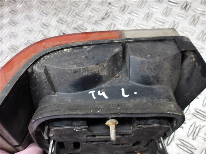 Luz trasera derecha VW 701945257 image 4