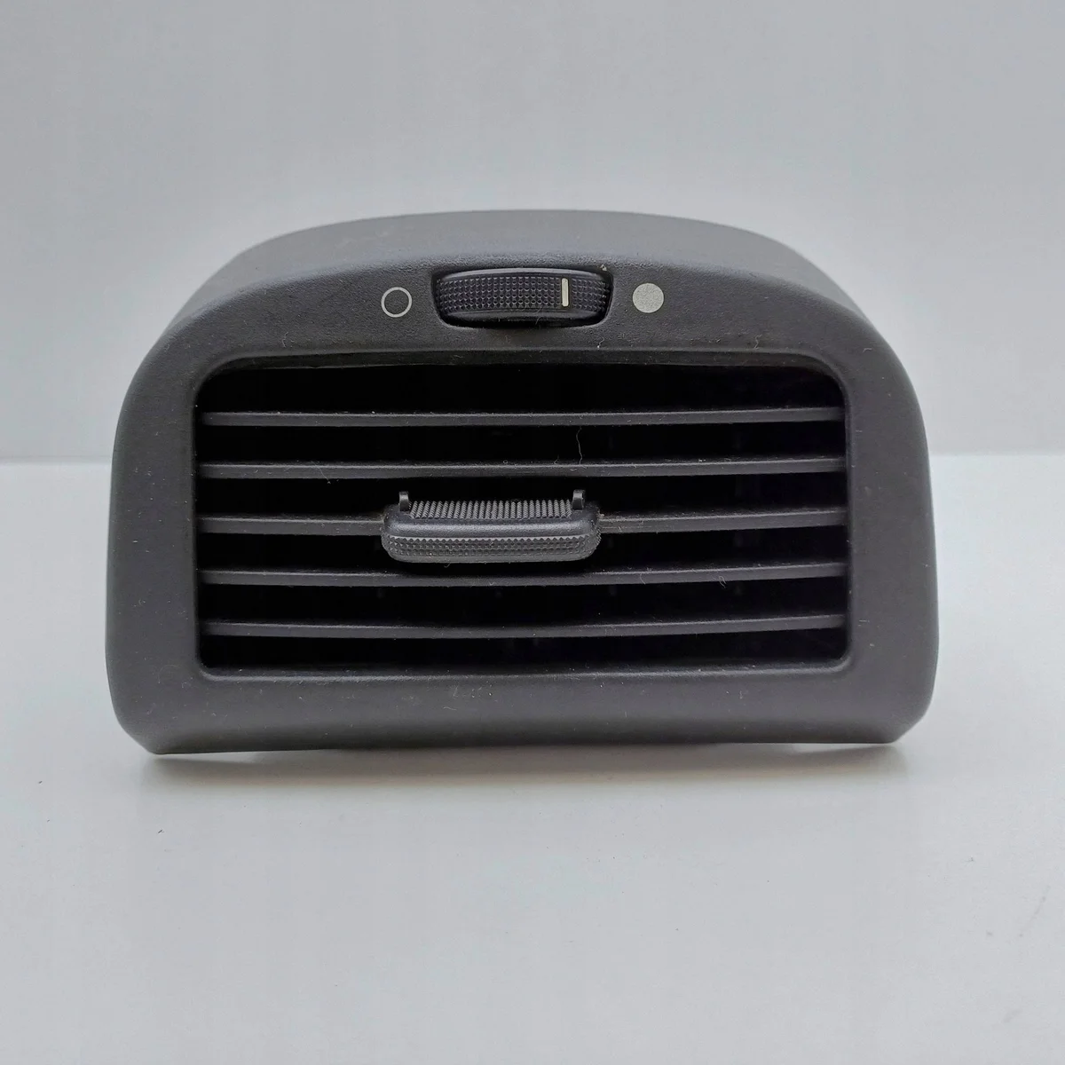 Griglia Centrale Aria Fiat Stilo Usata thumbnail 1