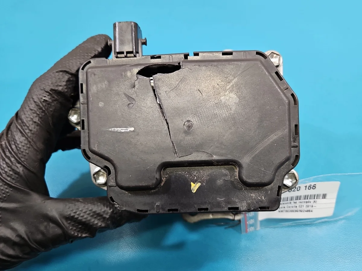 Toyota Corolla 1.6 16V VVT Actuator 222A0-37024