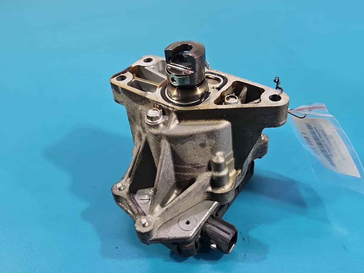 Toyota Corolla E15 1.6 VVTi Attuatore Fasatura 222A0-37016
