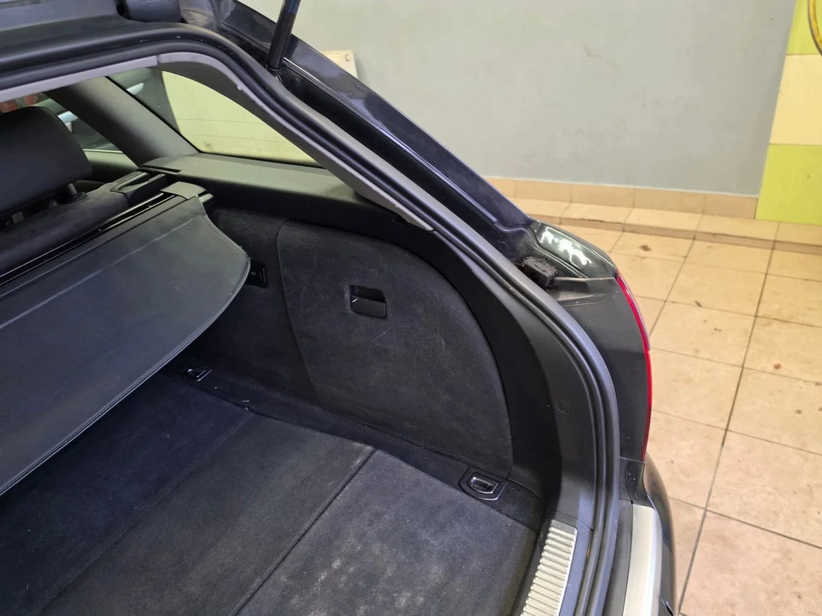 Panel Maletero Audi A4 B6 2001-2004 Dcho/Izq