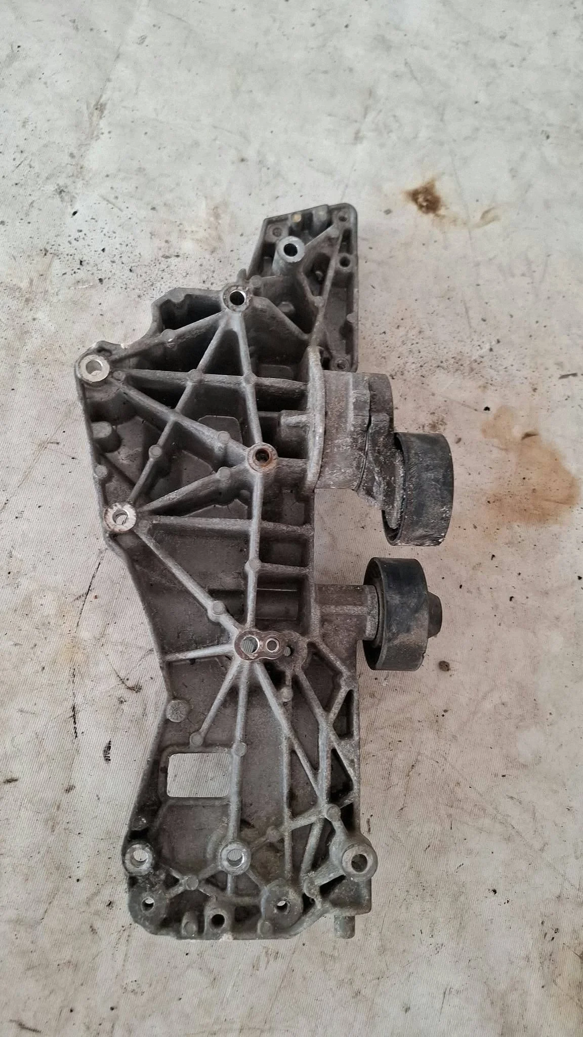 Ford Mondeo S-Max Lichtmaschinenfuß 9661310080 thumbnail 3