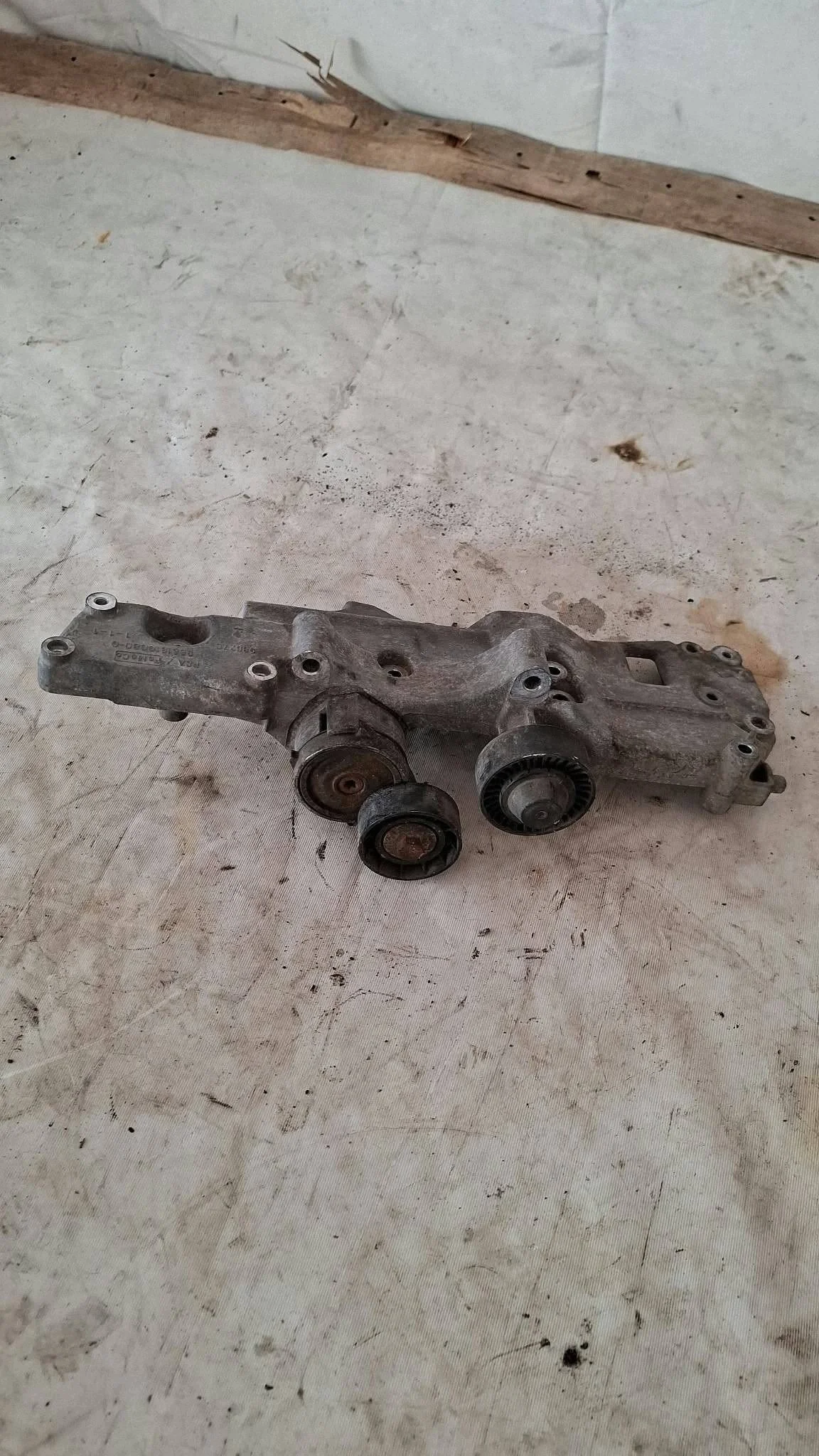 Ford Mondeo S-Max Lichtmaschinenfuß 9661310080 thumbnail 4