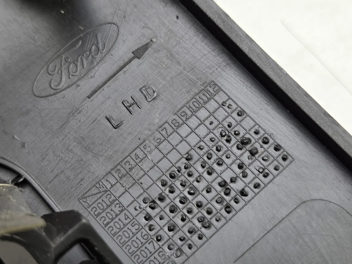 Ford Mondeo MK5 console cover DS73-F044F08-A thumbnail 8
