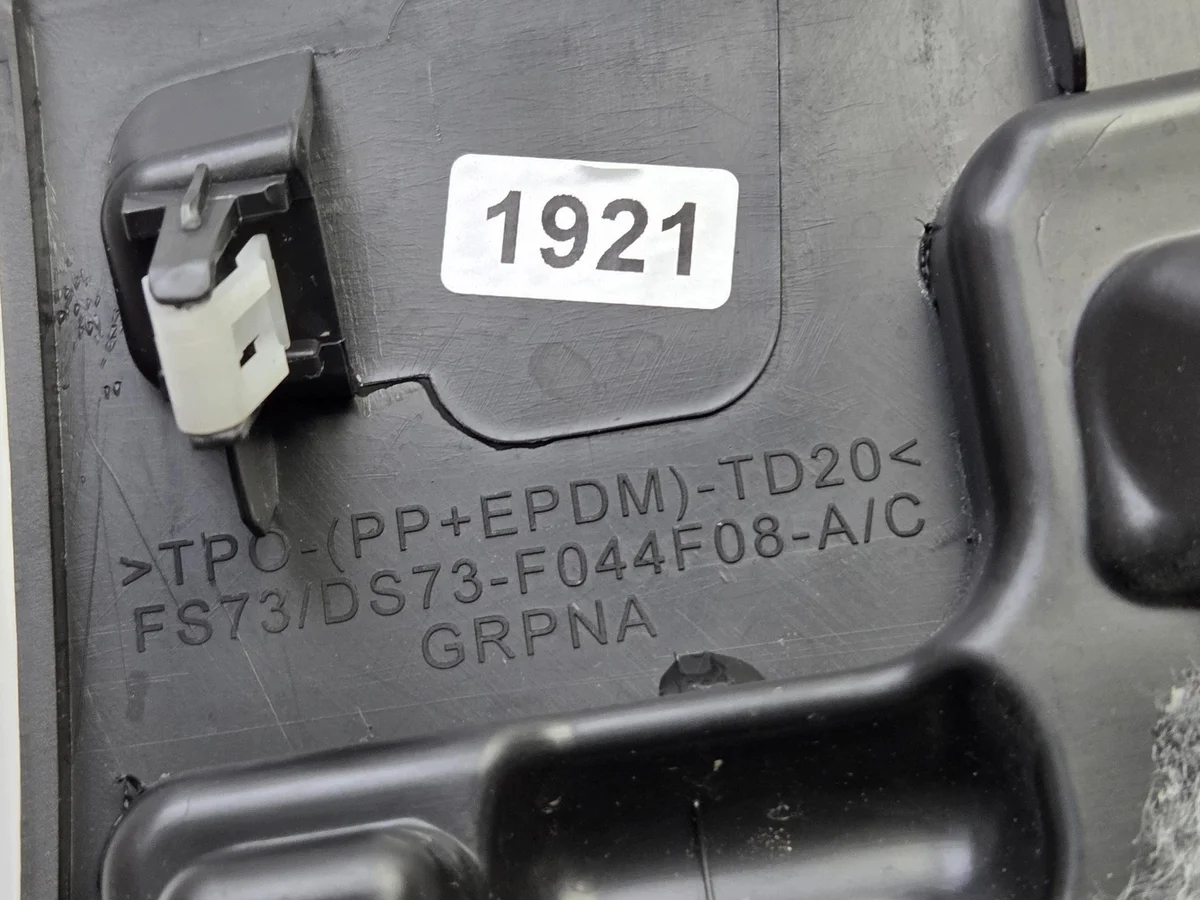 Ford Mondeo MK5 console cover DS73-F044F08-A thumbnail 10