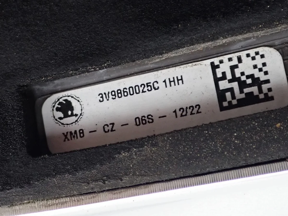 Skoda Superb III Dachreling Original image 10