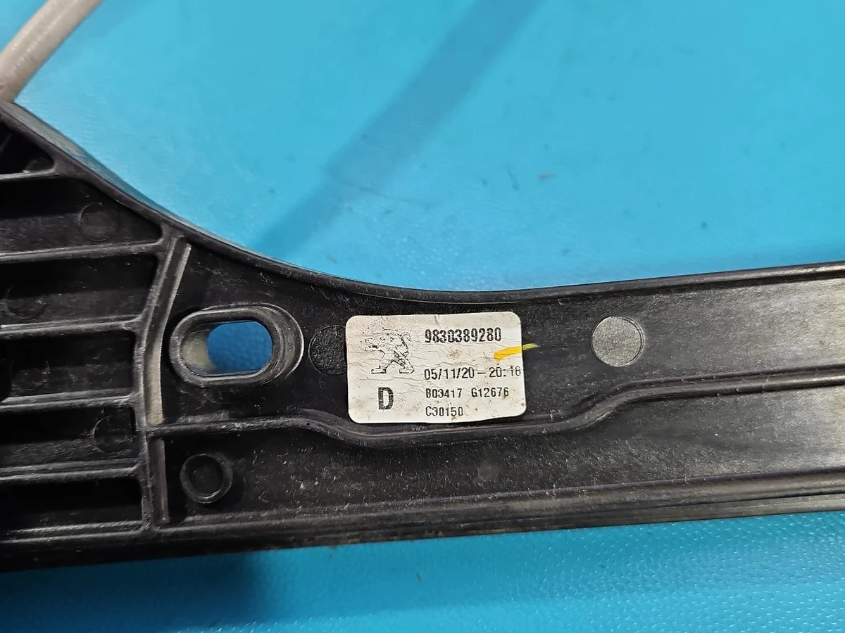 Fensterheber vorne rechts Peugeot 5008 II 9830389280 image 10