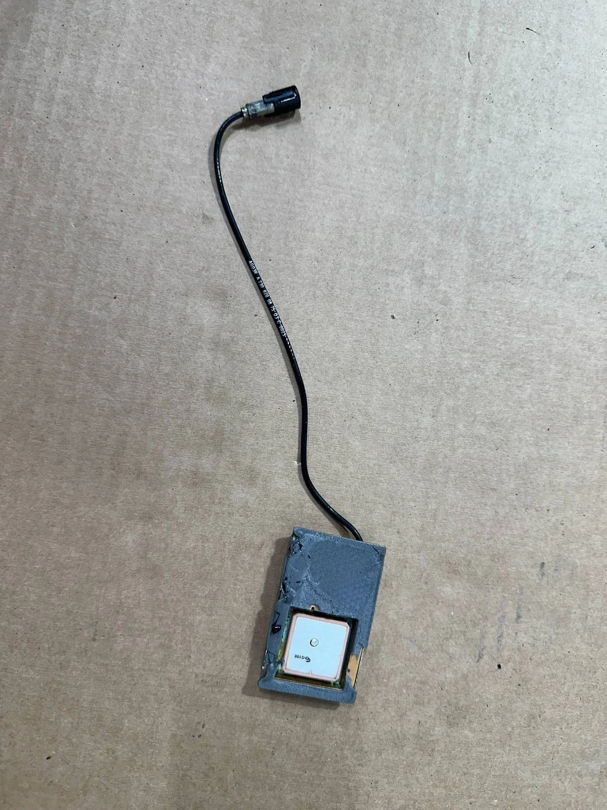 Antennenverstärker A2308200875 Mercedes SL R230