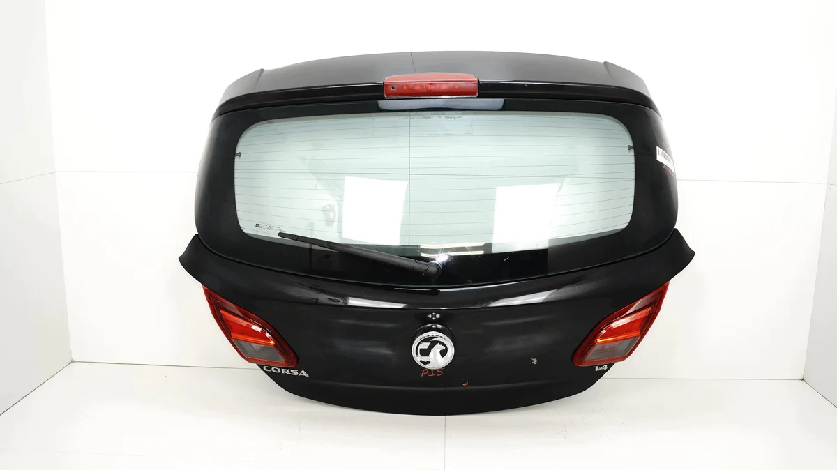 Opel Corsa E takaluukku 2014-2019