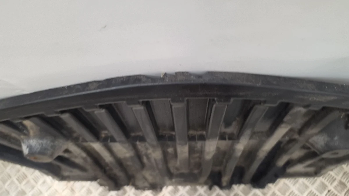 Unterfahrschutz Mercedes R W251 A2515240830 image 6