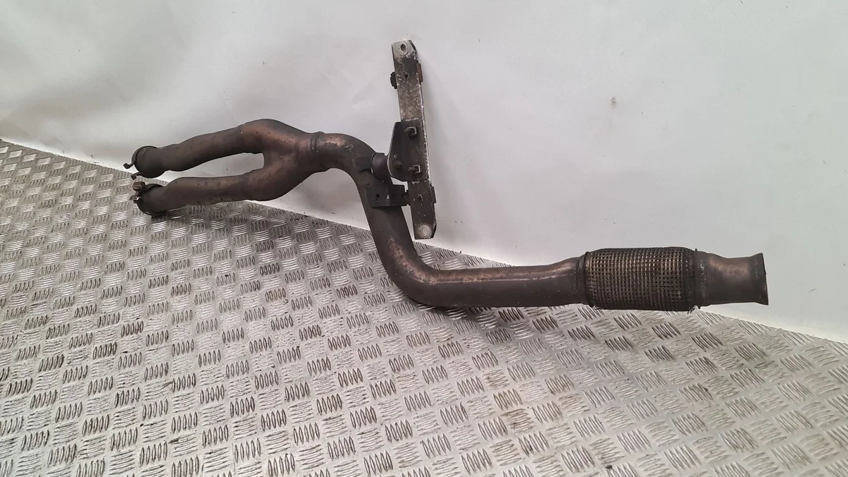 Uitlaat Mercedes C W204 A2044909119 image 4