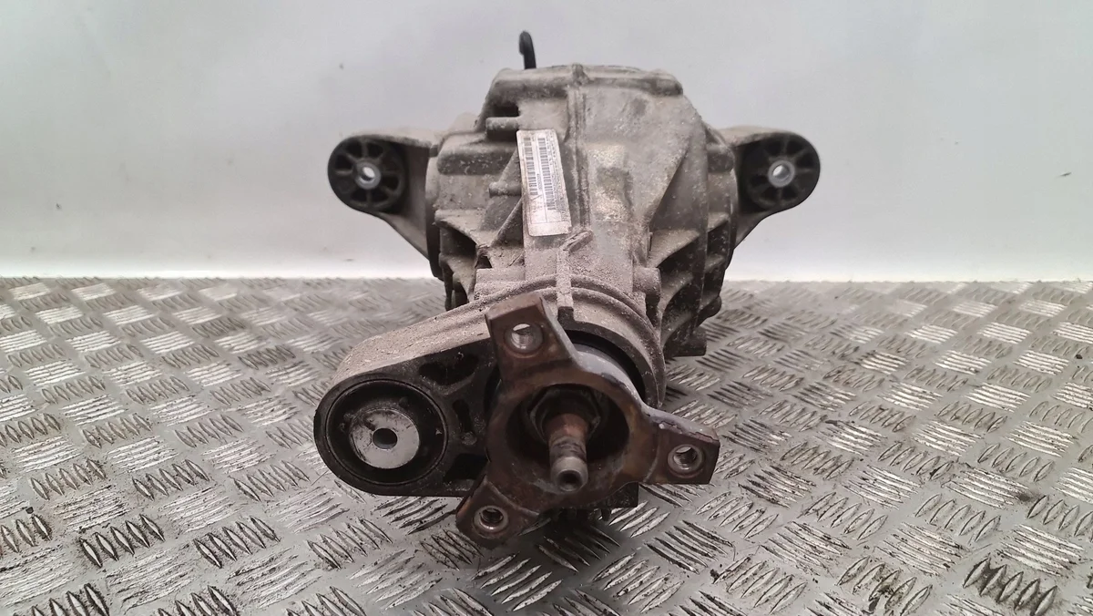 Differential hinten Mercedes R W251 A1643501614 image 5