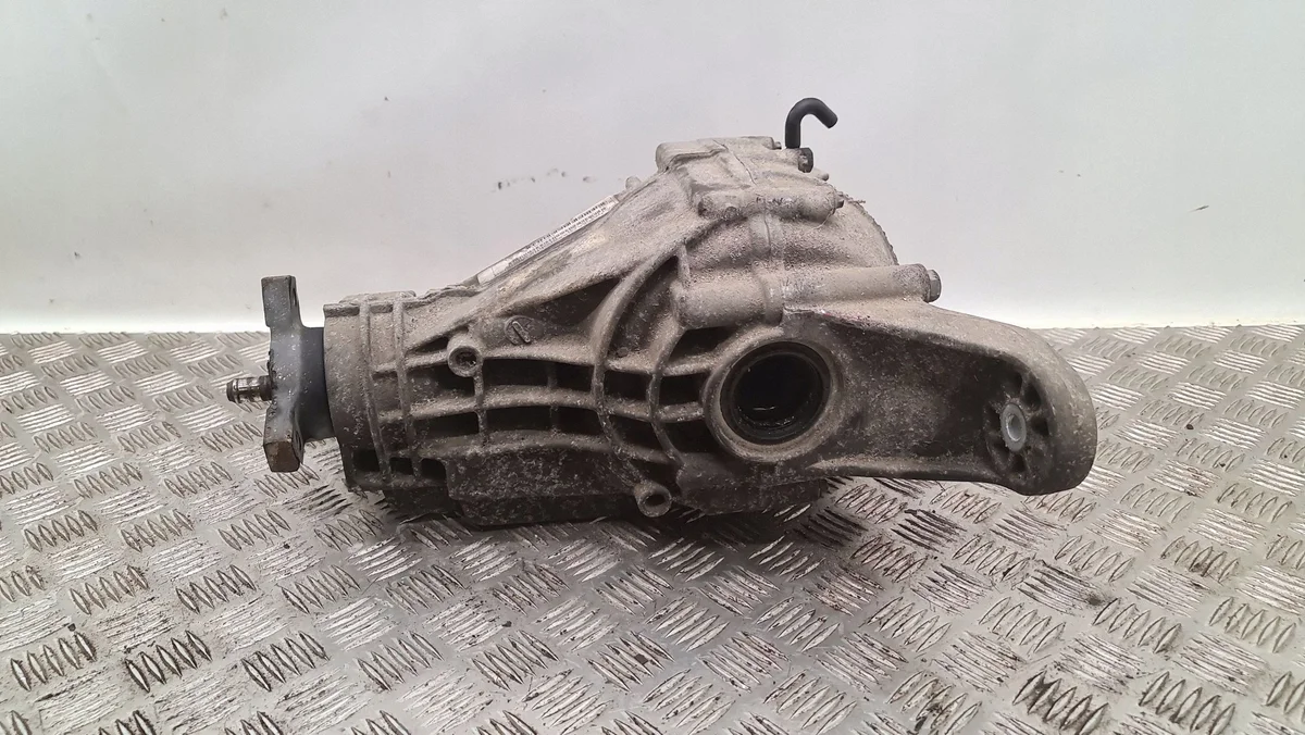 Differential hinten Mercedes R W251 A1643501614 image 6