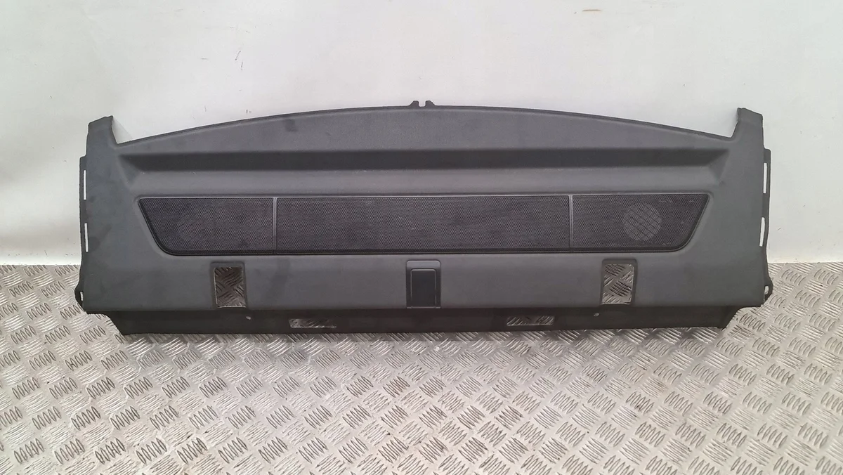Mercedes W204 Sedan takahylly A2046901849
