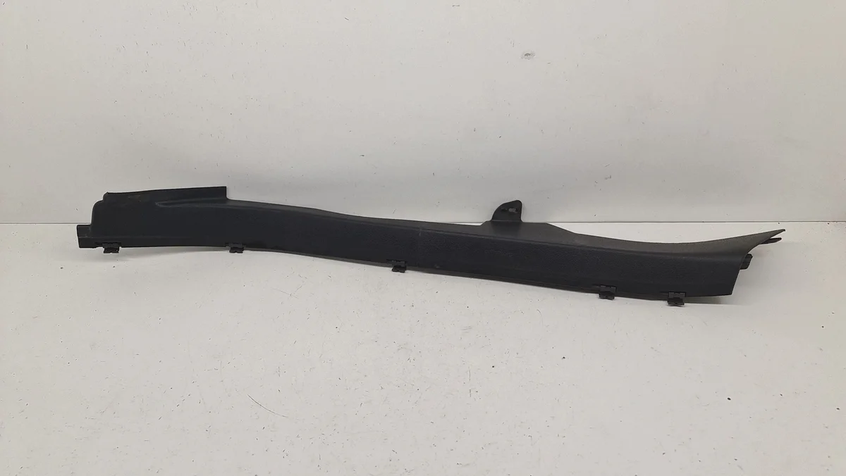 Instegslister bagageutrymme Mercedes C W204 A2046906325