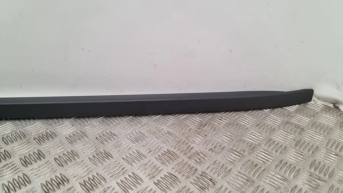 Barra tejadilho Volvo V60 Direita OEM 31448859 image 4