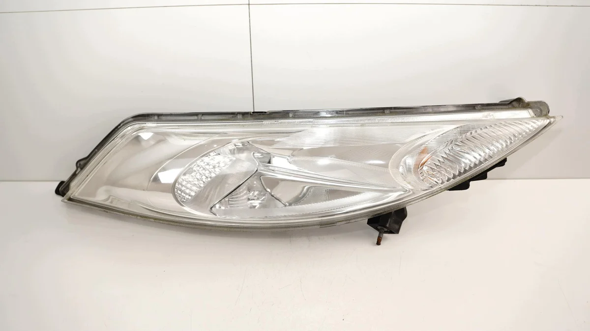 Faro delantero derecho Nissan Juke F15 2011-2014