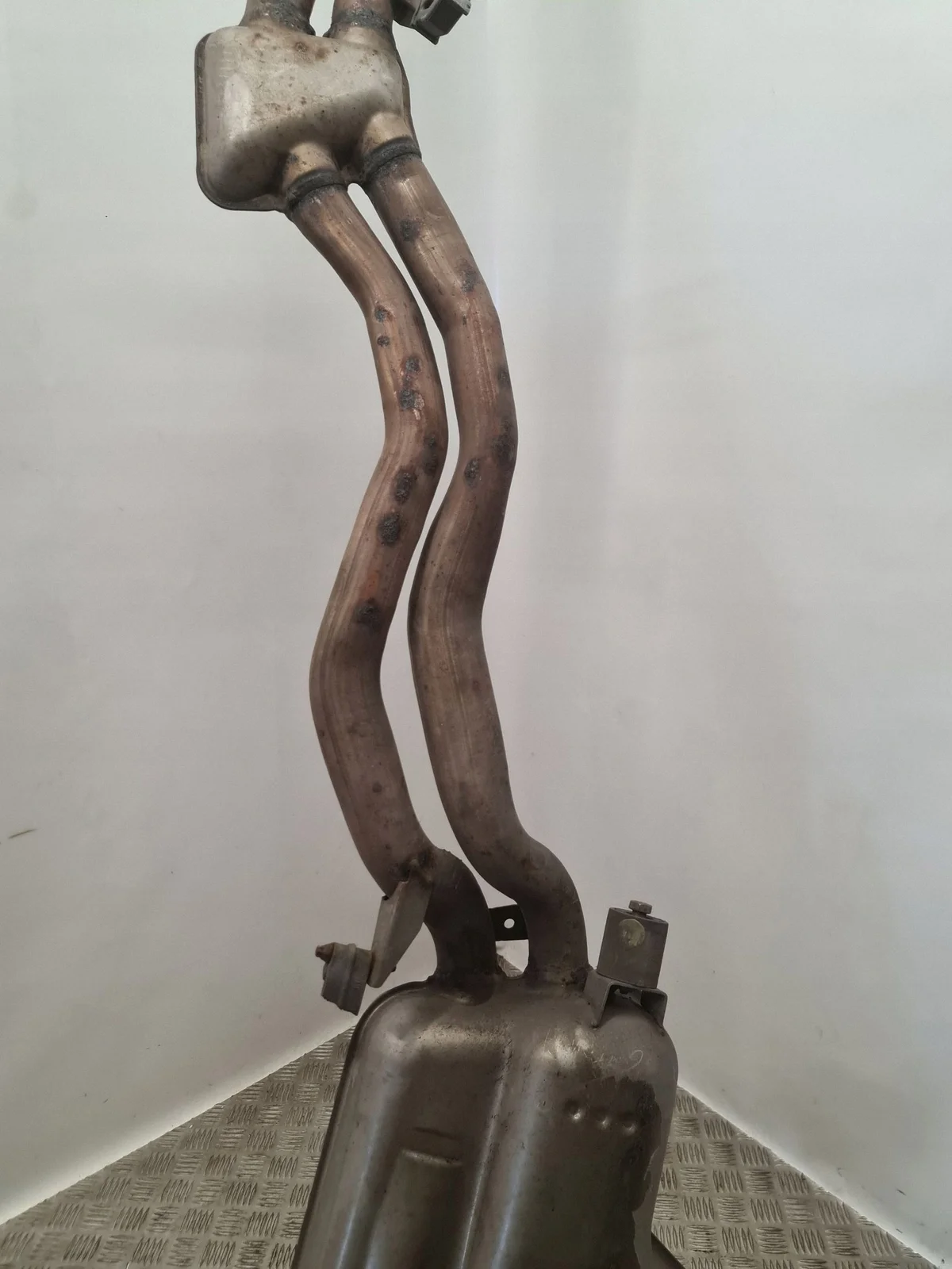 BMW Z4 E89 pakoputki, OEM 7586710 image 3