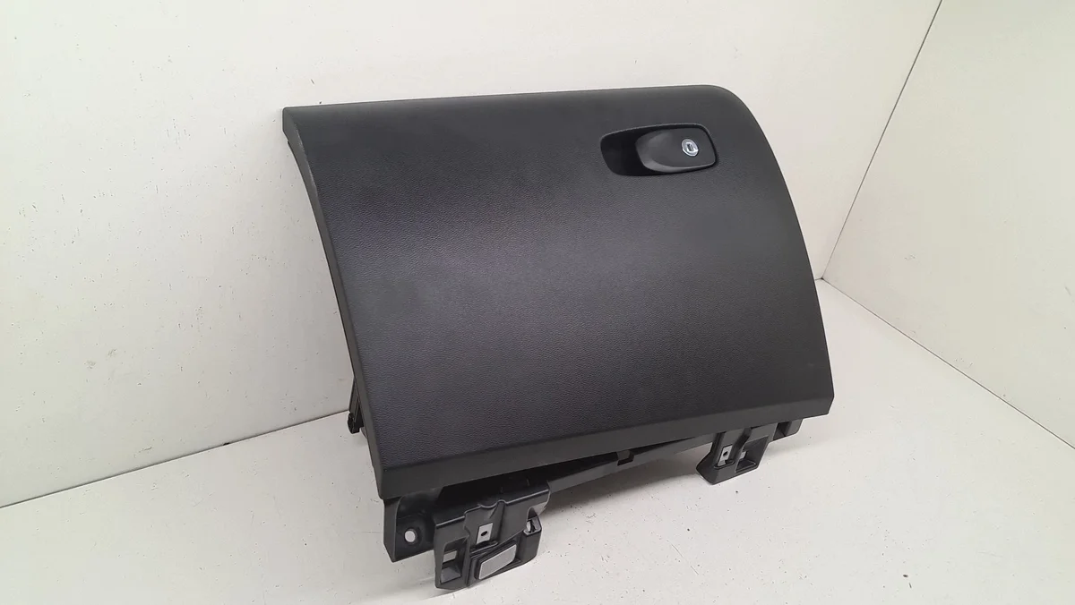 Volvo V60 Schowek 31467498 Gebraucht image 3