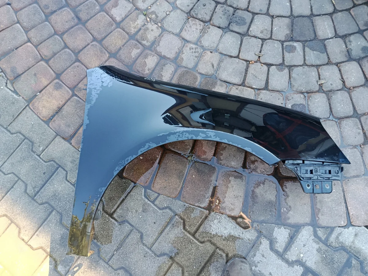VW Golf V Front Right Fender LC9Z