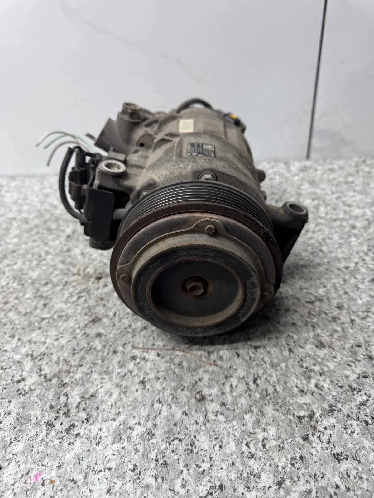 BMW 1 F20 Klimakompressor 9222296-07 image 9