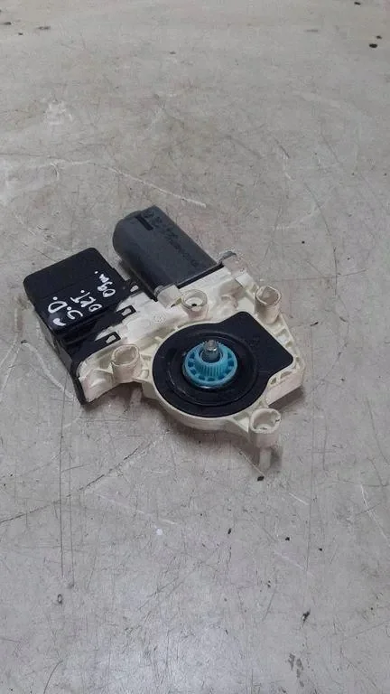 Skoda Octavia Mk2 Fensterheber Motor Hinten image 4