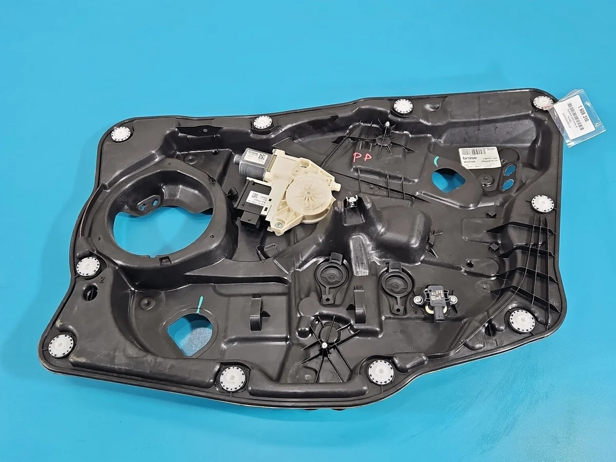 Régulateur de lève-vitre Fiat 500X Avant Droit 6 broches