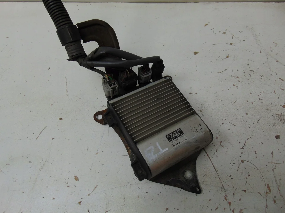 Calculateur injection Toyota Verso 2.0 D4D