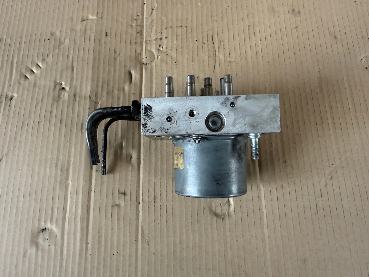 ABS-Pumpe Chevrolet Camaro 84653125 2019 image 3