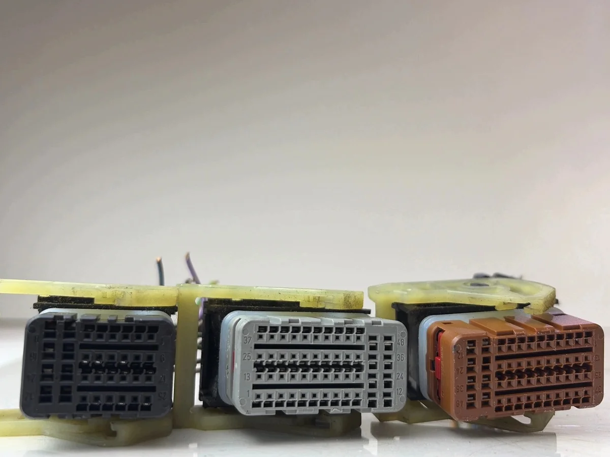 Motorsteuergerät Stecker Ford C-Max 1.6 thumbnail 3