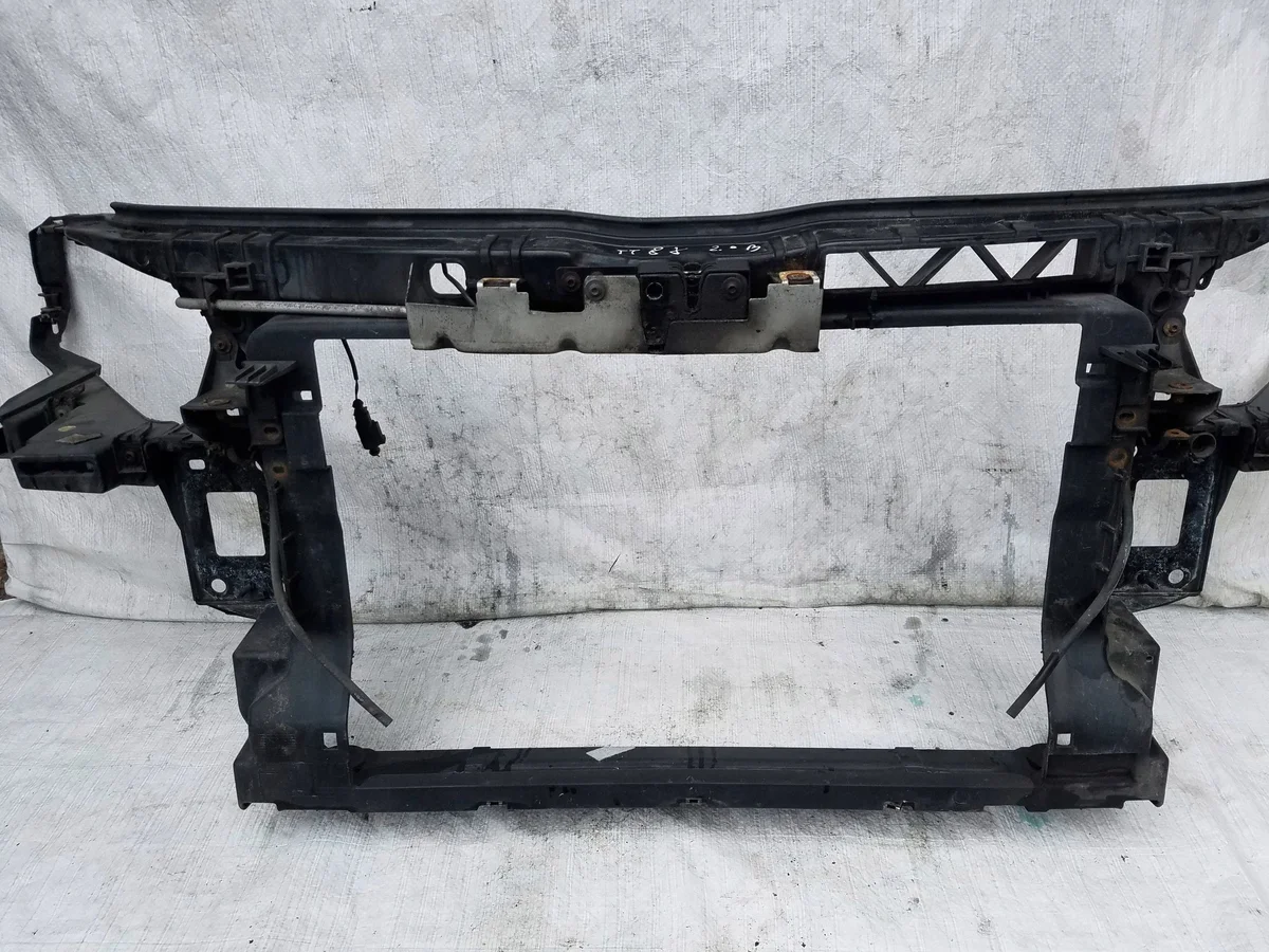 Audi TT 8J 2.0 TFSI front reinforcement image 6