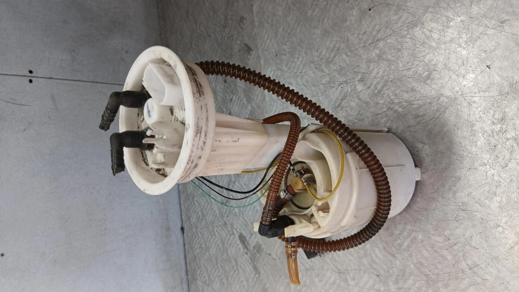 Bränslepump Audi A4 B6 2.0B 2000-2005 image 5