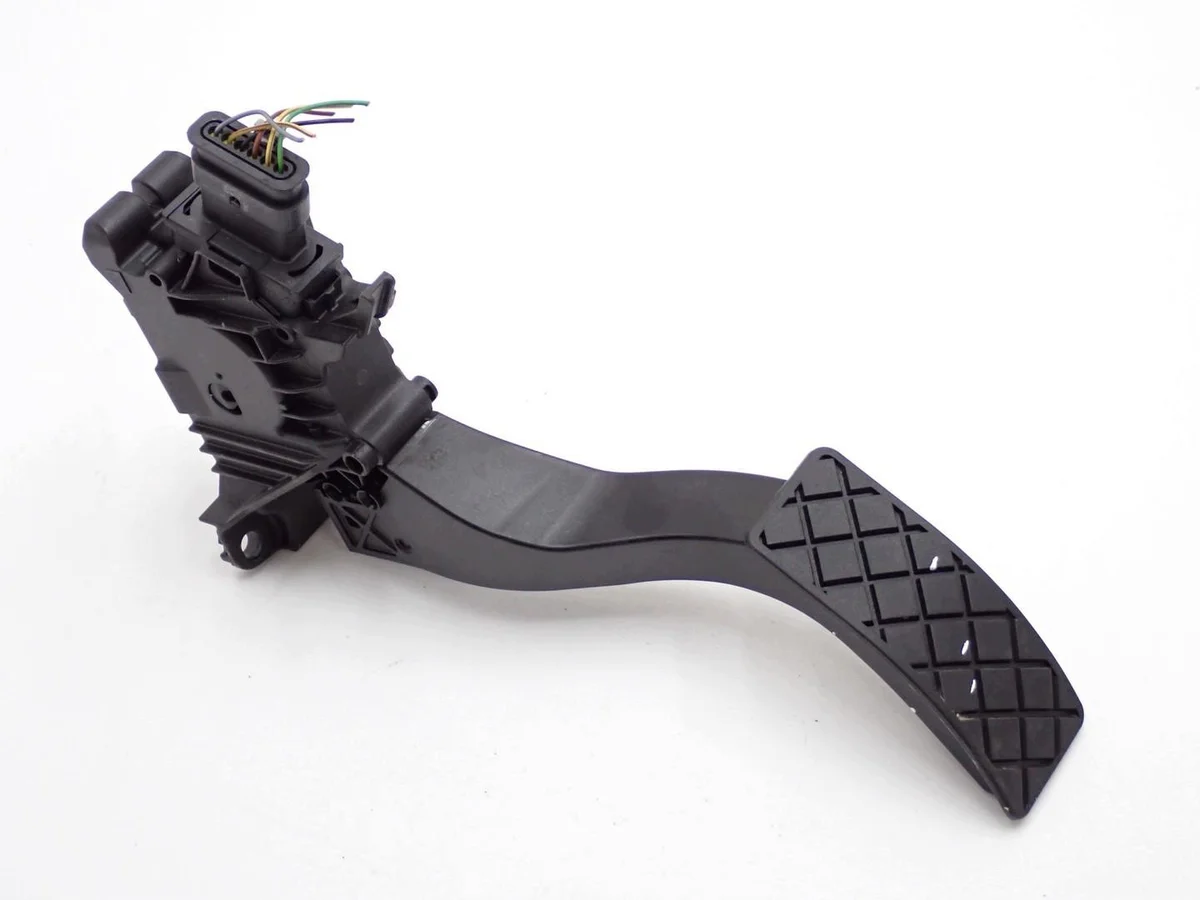 Pedal Acelerador VW Multivan T7 7T1723503B