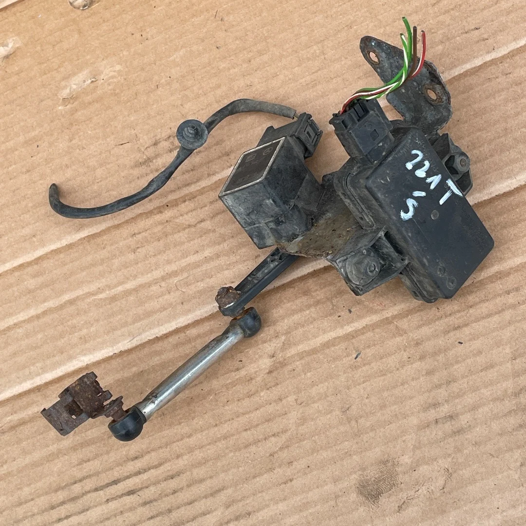 Mercedes S W221 Sensor Niveauregulierung A2213201843 image 6