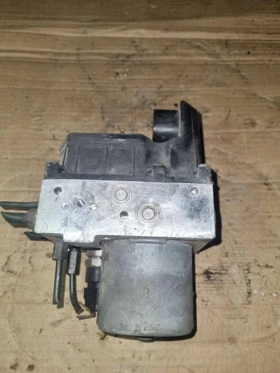 Pompe ABS Toyota Avensis 4454005040