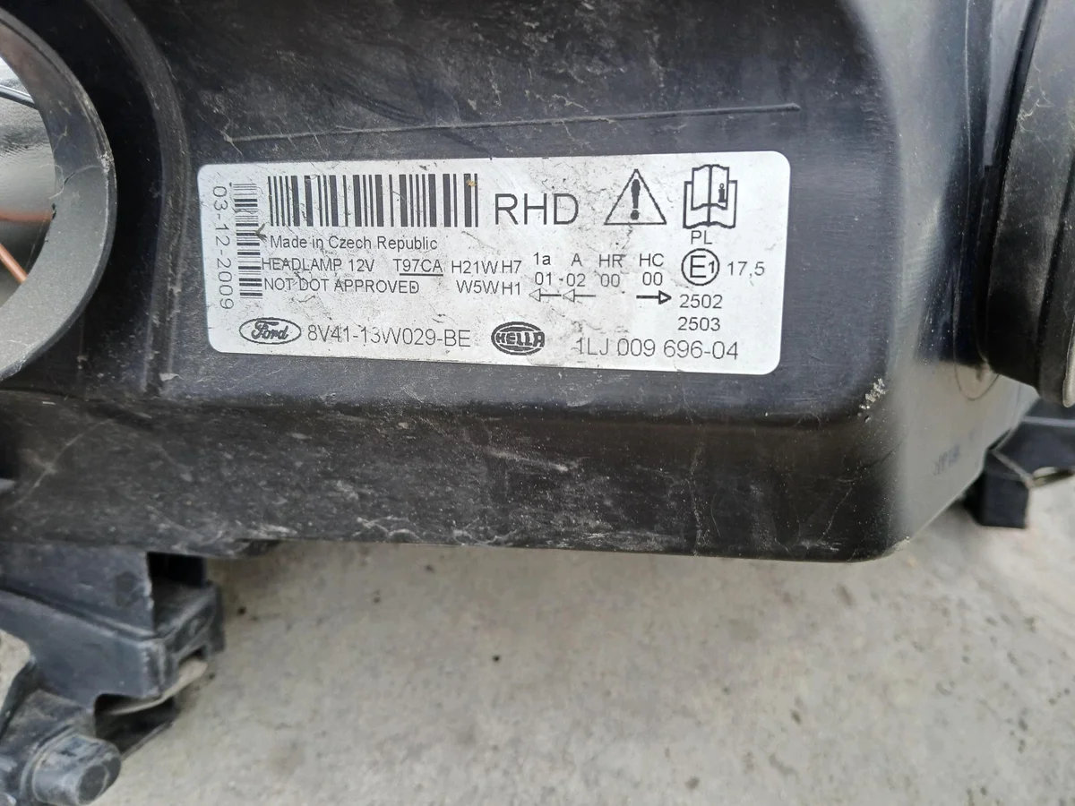 Phare avant droit Ford Kuga MK1 8V41-13W029-BE image 4