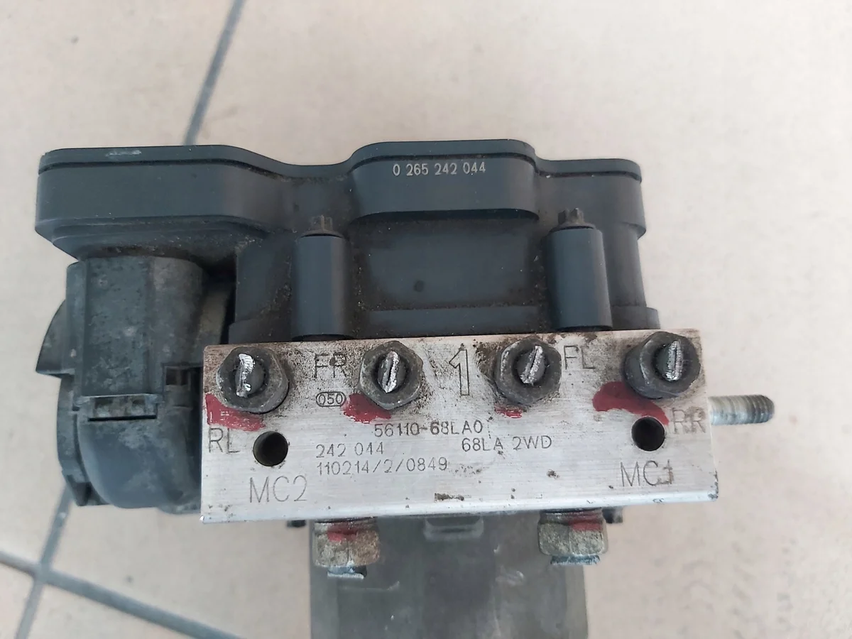 ABS-Pumpe Suzuki Swift V MK7 56110-68LA0 image 3