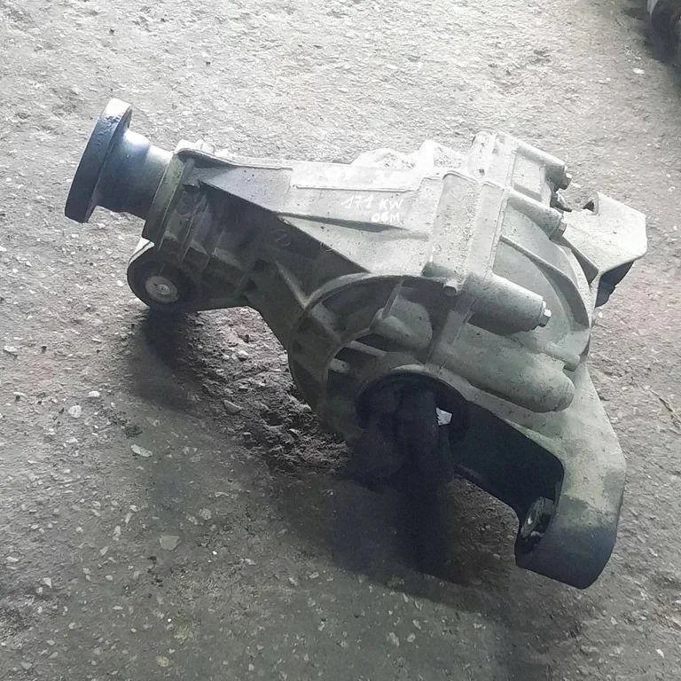 Audi Q7 (4L) takatukivarsi 99039