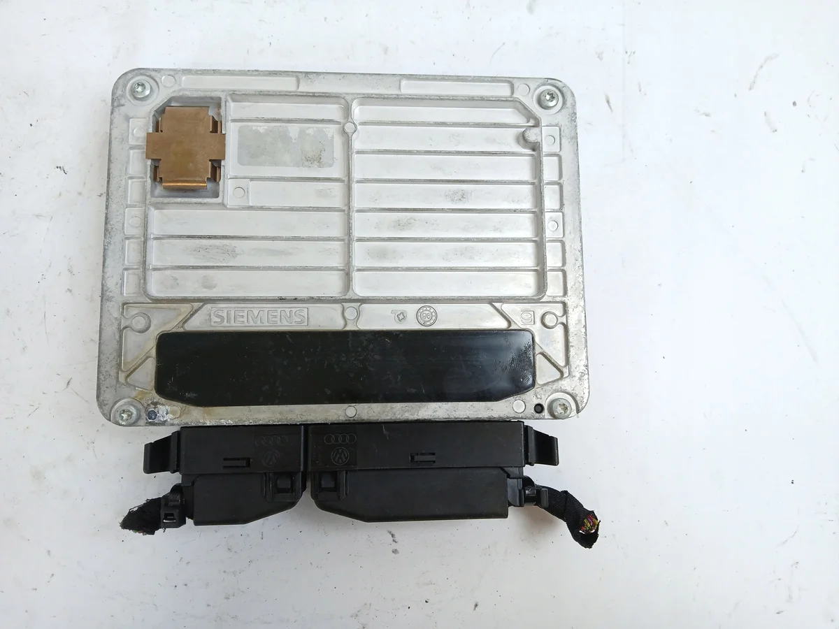 Centralina Motor VW Passat B5 1.6 3B0907557C thumbnail 3
