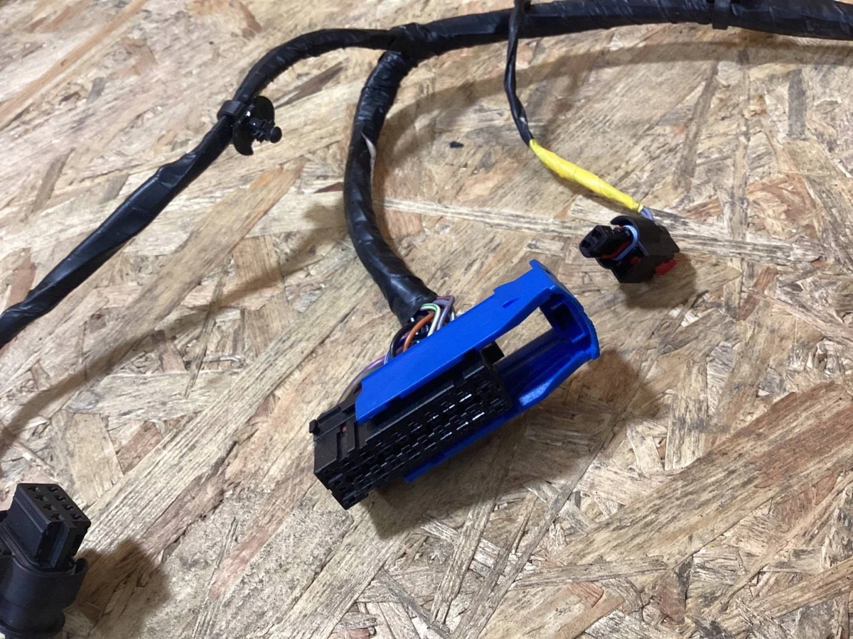 Maserati Levante Wiring Harness 670032376 image 4