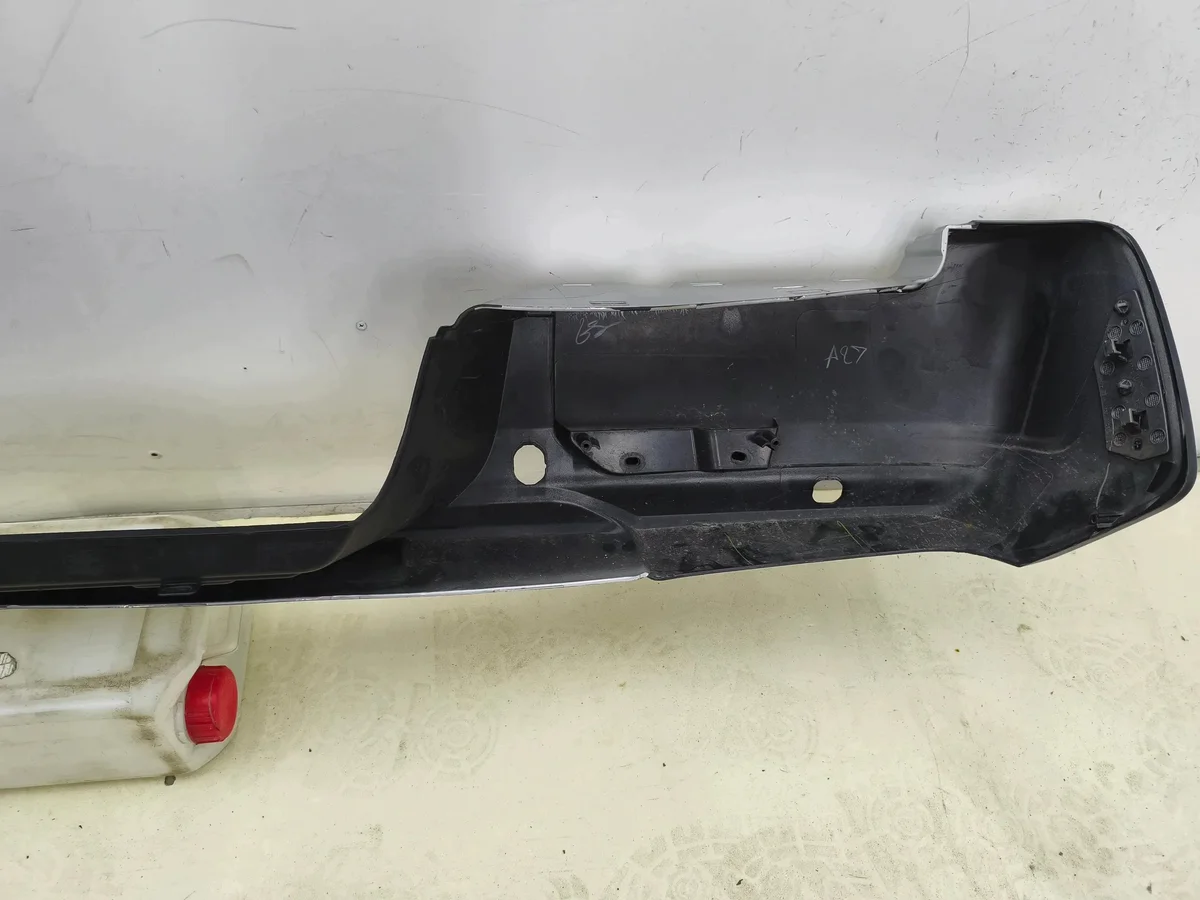 Pare-chocs arrière Mitsubishi L200 V 6410D647ZZ image 9