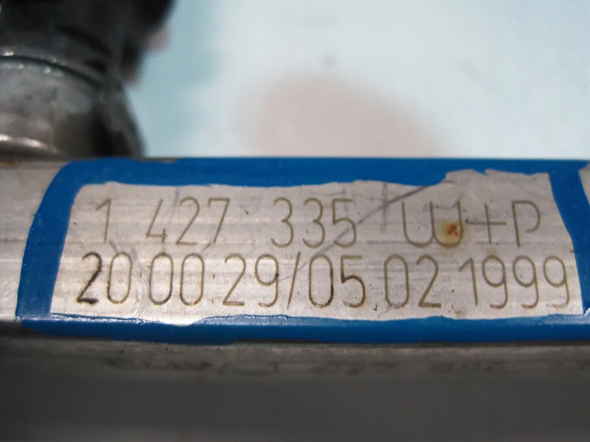 BMW 1427335 Rampe Injecteurs image 4