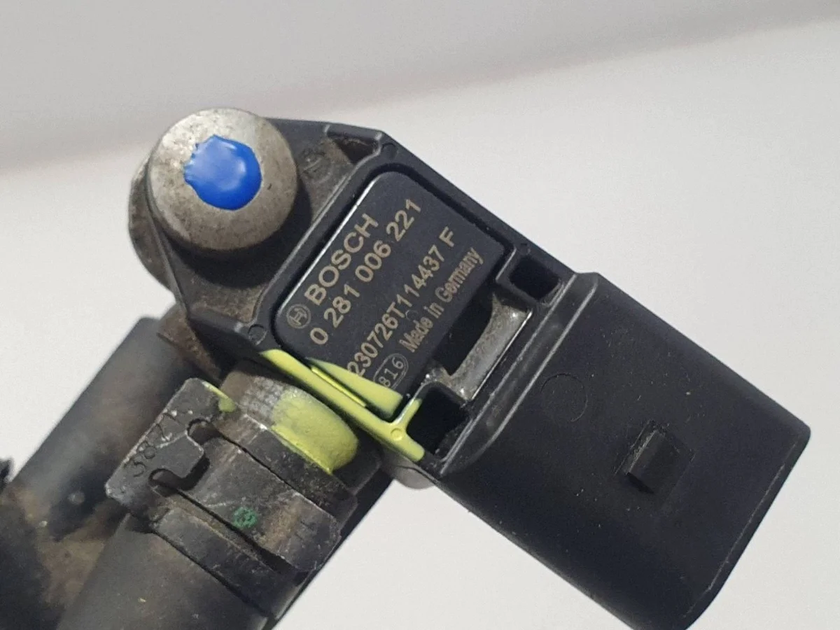 Avgastrycksensor Volkswagen Tiguan 2.0TDI 0281006221 image 9