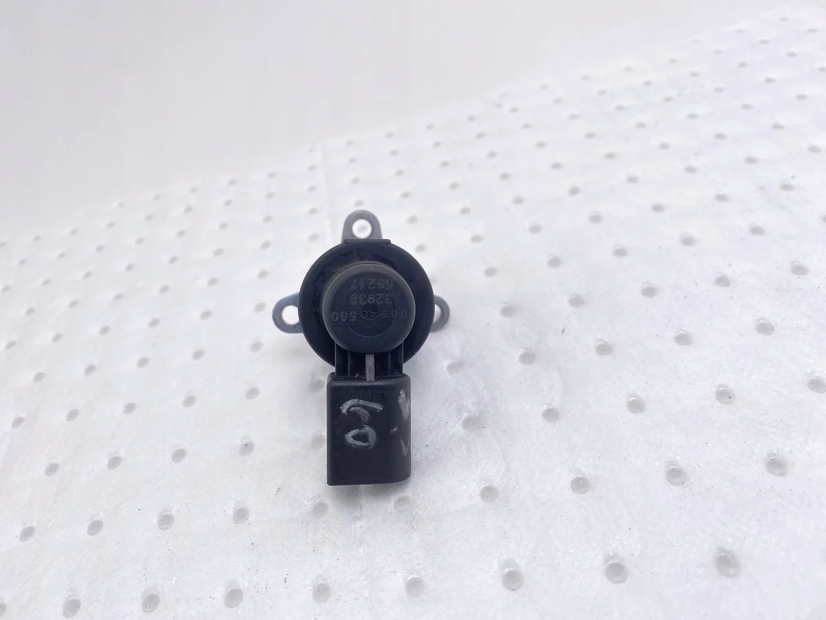 BMW 13517787186 Einspritzpumpensensor thumbnail 7