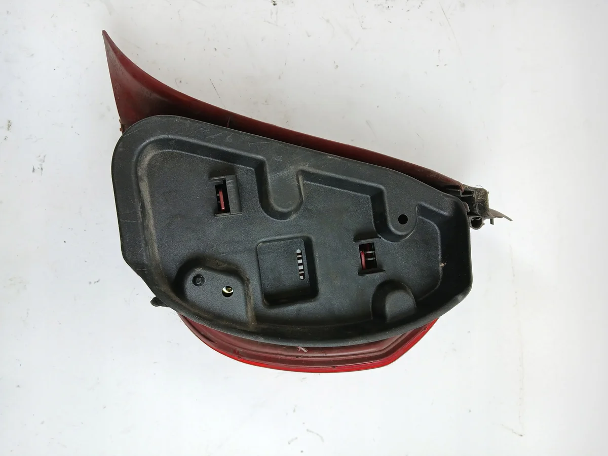 Achterlicht Citroen C5 I 5d Rechts Gebruikt image 4