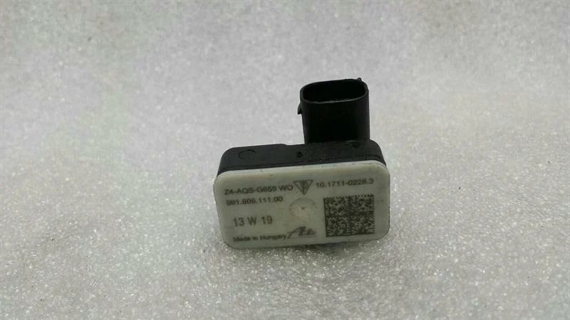 Crash Sensor Porsche 911 991 99160611100 thumbnail 3