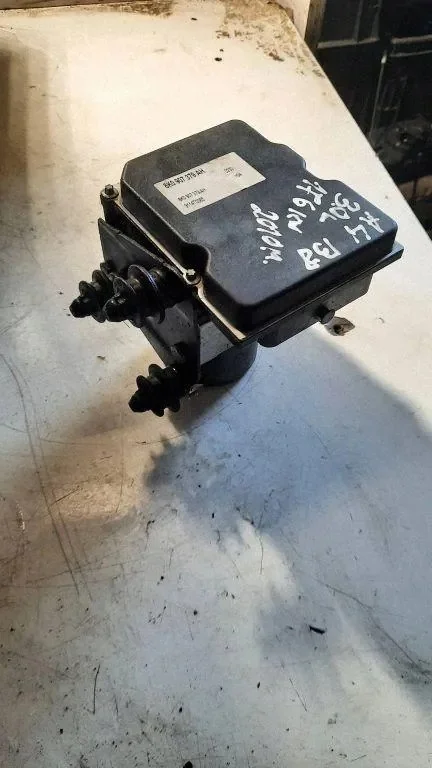 Audi S4 B8 A5 S5 ABS Pump 8K0907379AH