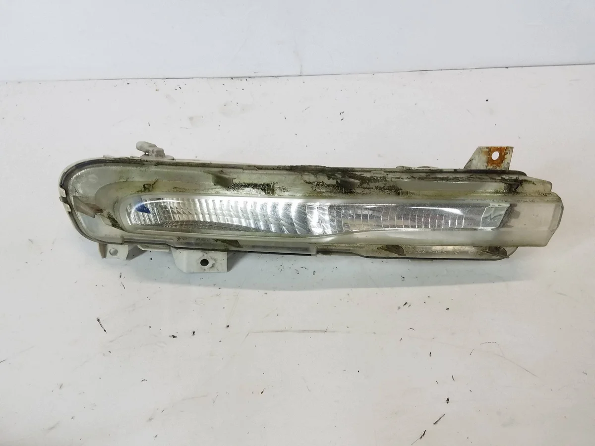 Volvo V40 II Front Left Headlight 31290580